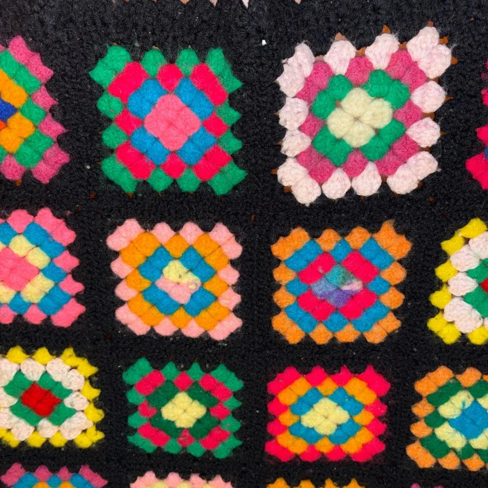 Vintage Handmade Crochet Granny Square Blanket Black Multi Bobble Stitch 60x49‎